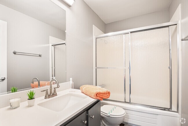 2HAB,1BA-850 ft²