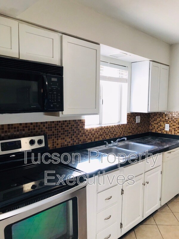 Photo - 7742 E Tanque Verde Ln