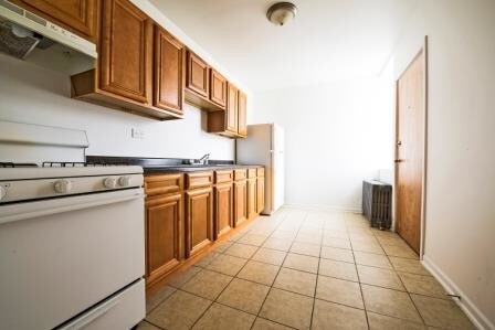 Photo - 654 N Pine Ave