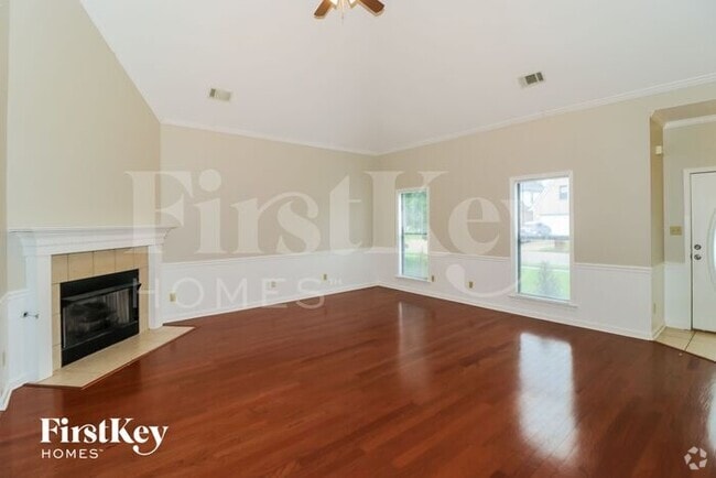 Building Photo - 7996 Jills Creek Dr Rental