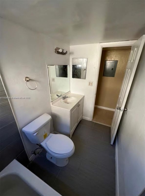 Photo - 624 SW 16th Ave