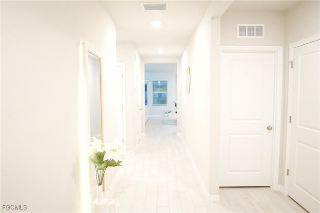 Photo - 413 SE 4th St