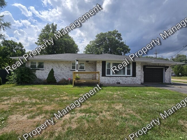 Updated Three Bedroom SFH - Updated Three Bedroom SFH House