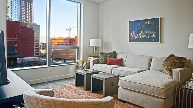 Building Photo - 1525 9th Ave Rental