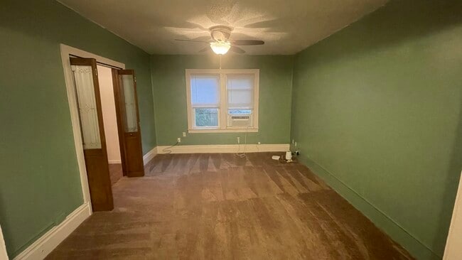 Building Photo - 2342 E 13th St Unit A Rental