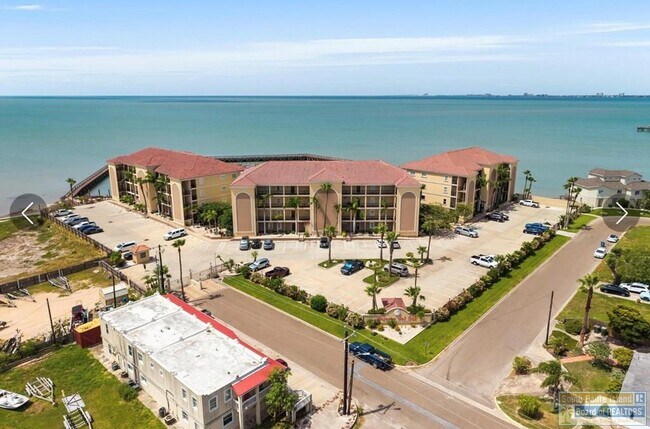 301 W Houston St Unit 3202