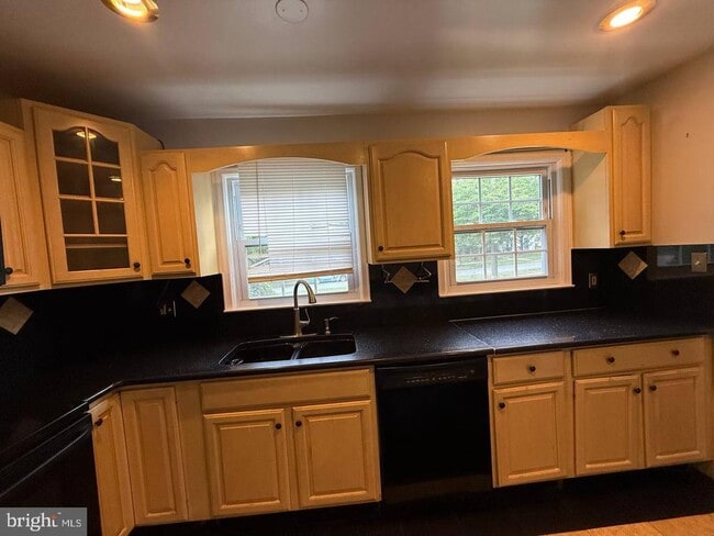 Photo - 8508 Forrester Blvd