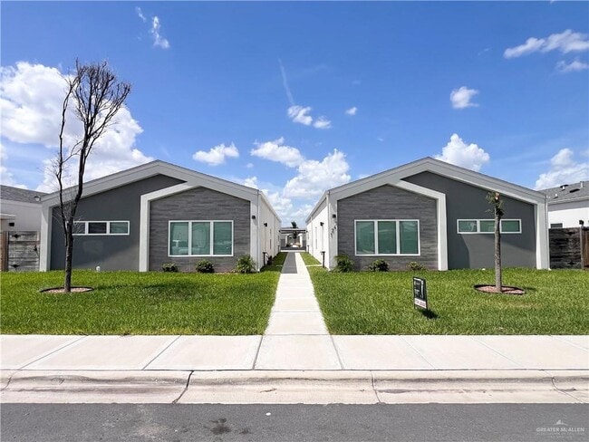 Building Photo - 1421 E Hibiscus Ave Unit 3 Rental