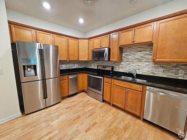 Building Photo - 130 Trotter Rd Unit 110 Rental