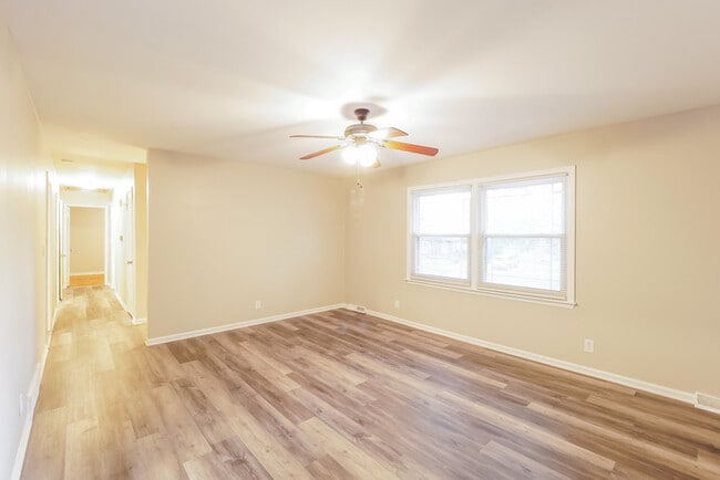 Photo - 9425 Goddard