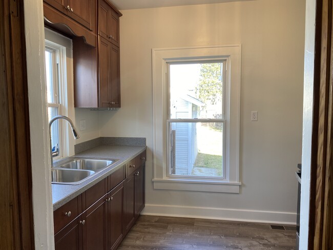 Photo - 1409 Highview Ave