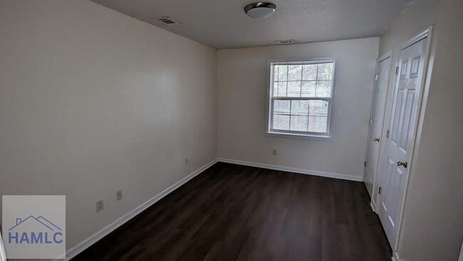 Photo - 125 Rolland St