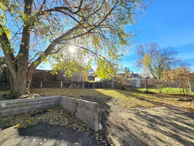 Photo - 328 Rosewood Ave