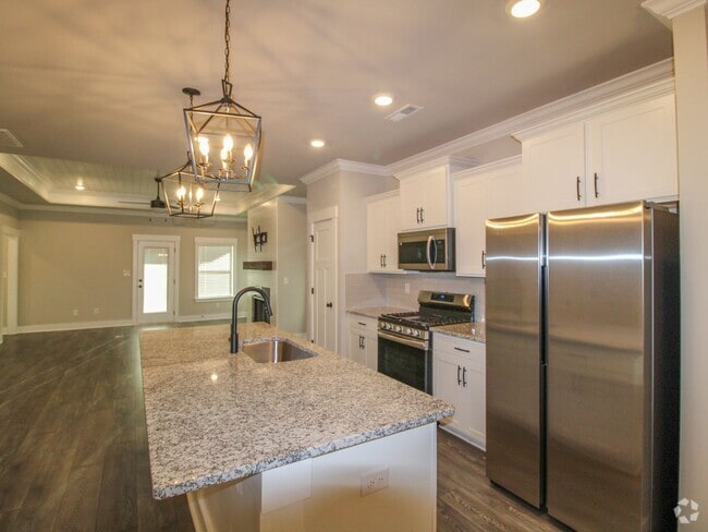 Building Photo - LIKE NEW Home in Natures Cove West in Athe...