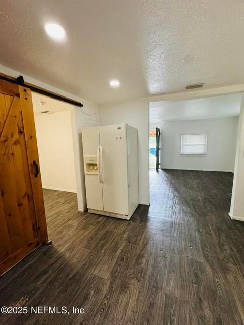 Photo - 1445 Douglas St
