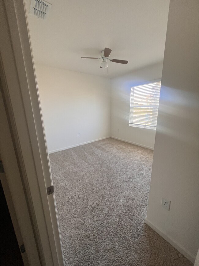 Photo - 3636 Aberdeen Dr SE