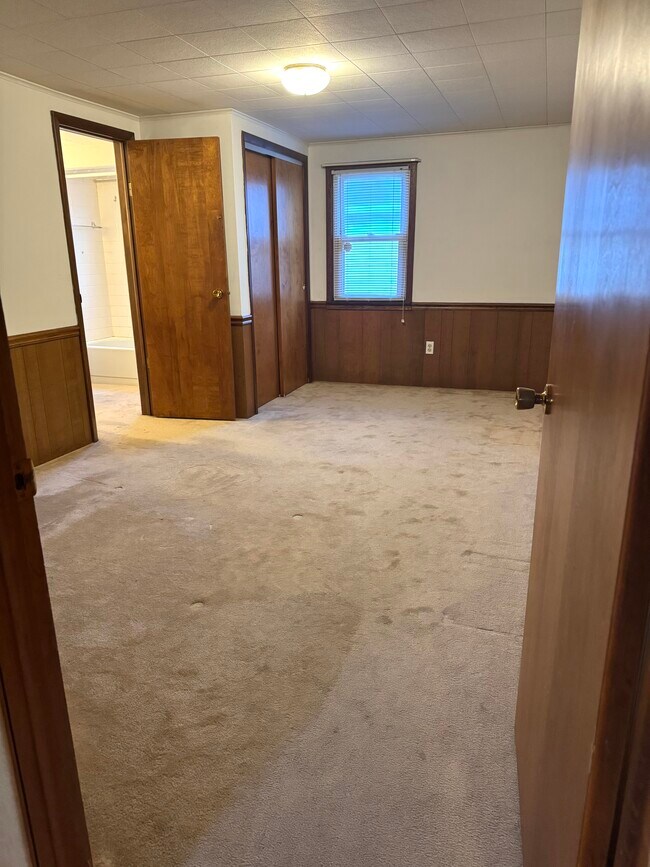 Photo - 15 W Worley Ave