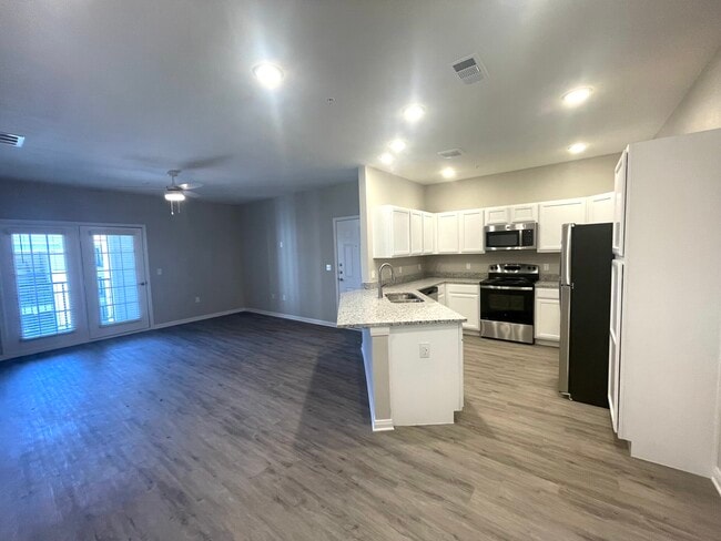 300 Willow Grv Wy Unit 316