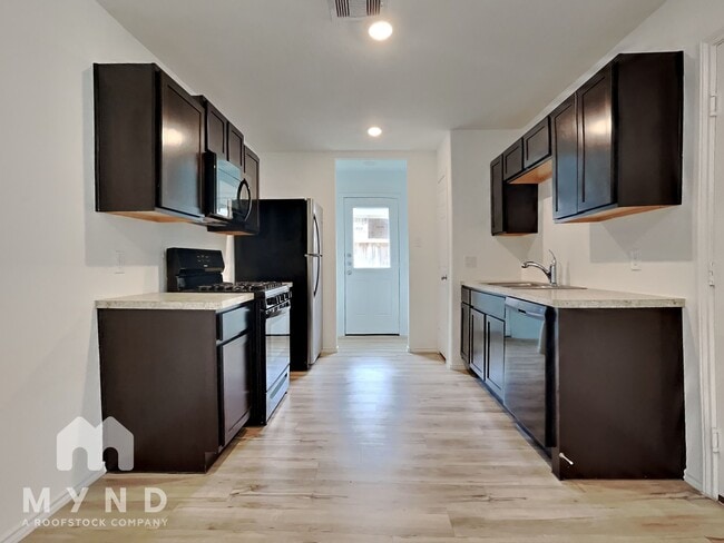 Photo - 4230 Magnolia Bay Dr