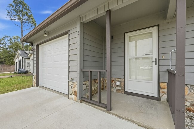 Photo - Updated 3 Bedroom in Kelly Hill Estates!