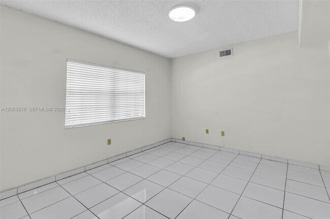 Photo - 10018 Hammocks Blvd Unit 101-5