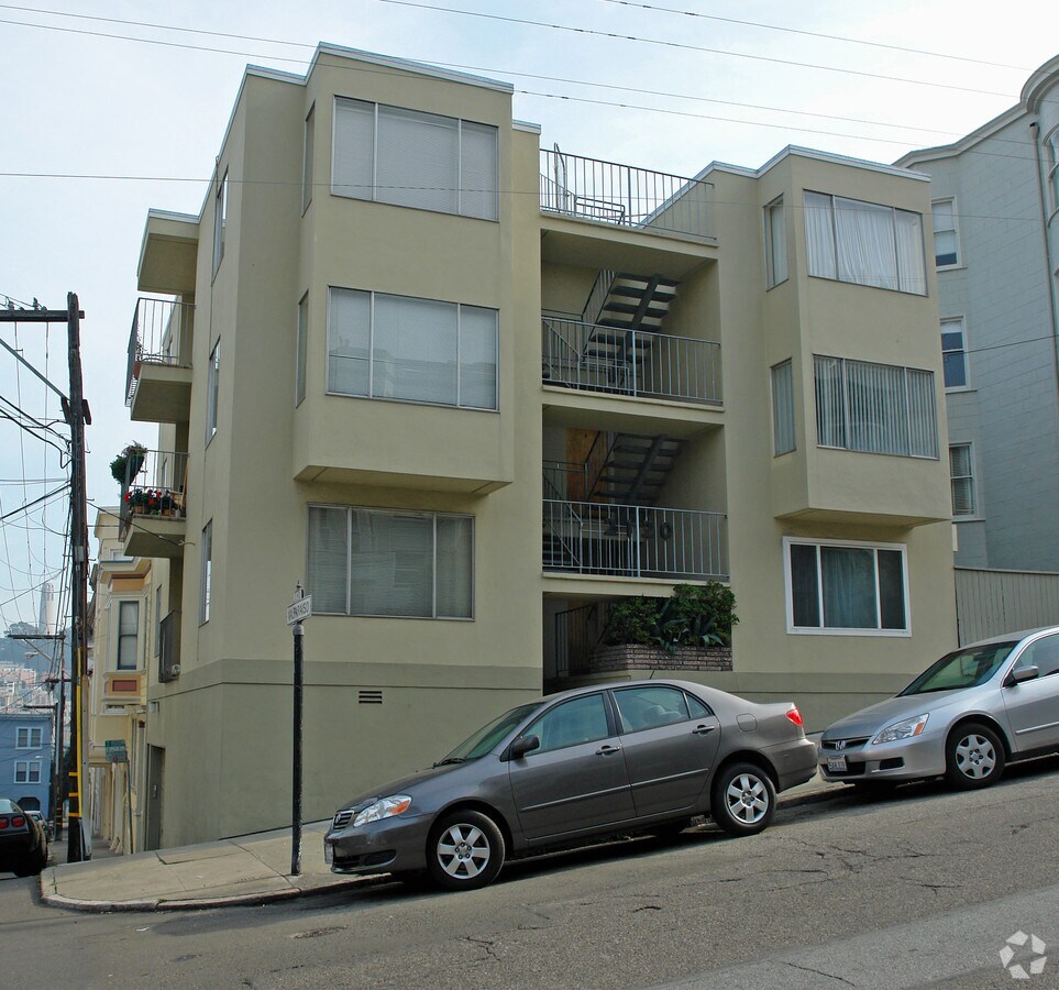 Photo - 2120 Jones St