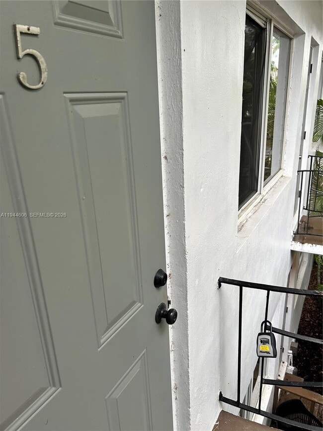 Photo - 92 Hendricks Isle Unit 5