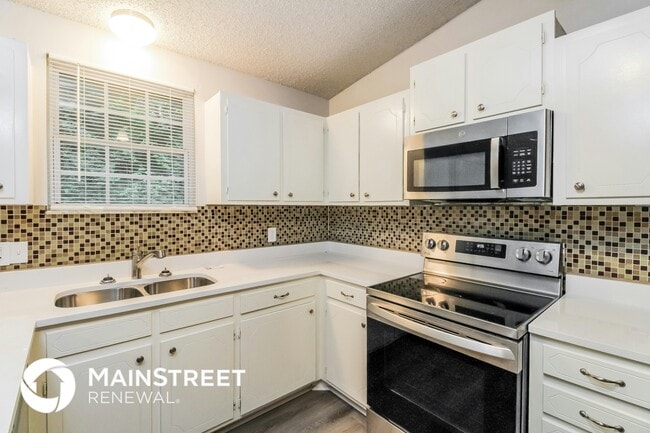 Photo - 509 Barclay Square Ct