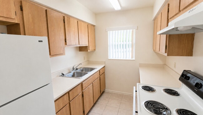 Photo - Foxwood Apartments