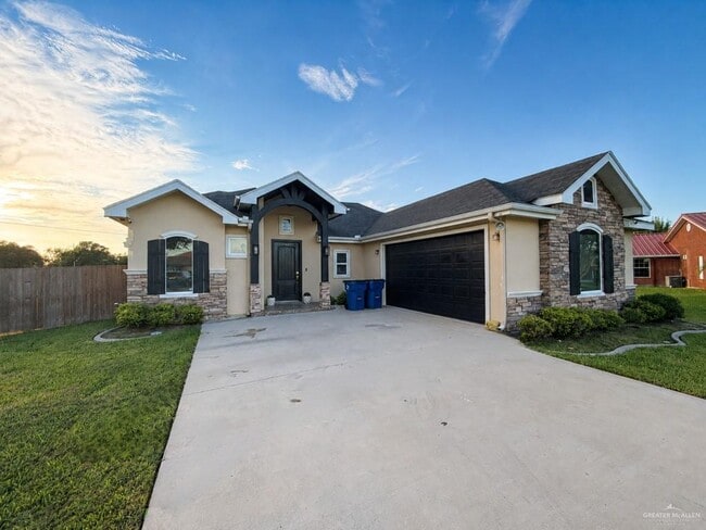 34 Ginko Dr