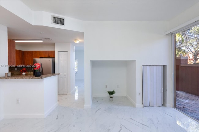 Photo - 1009 SW 144th Ave