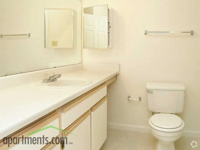 Second Bathroom - Park Crest Terrace