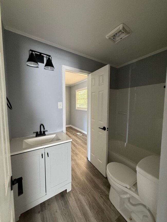 Photo - Newley Remodeled Duplex in Macon - housing voucher approved