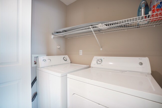 Photo - 115 N 46th St