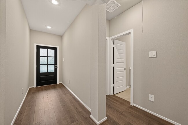 Photo - 5105 Redbud Vly Dr