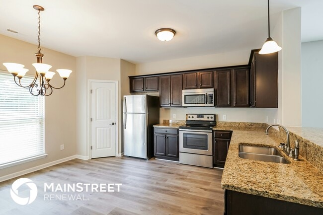 Photo - 247 Donna Dr