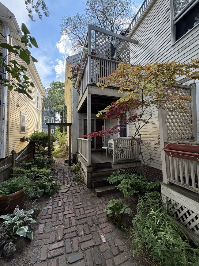 Photo - 15 Laurel St Unit 1
