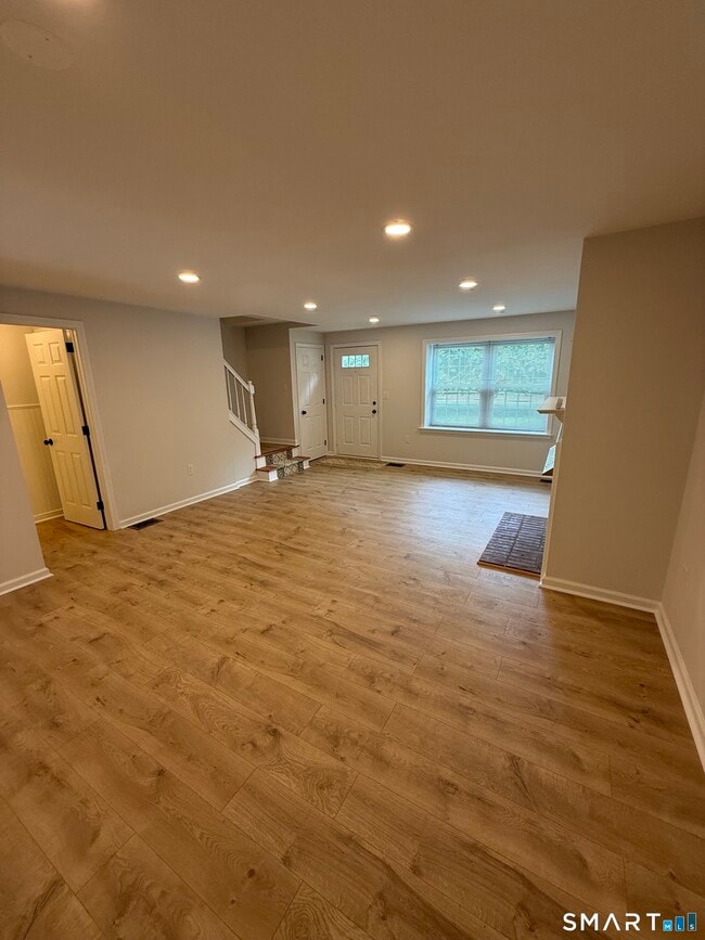 Photo - 1 Barrington Dr Unit B