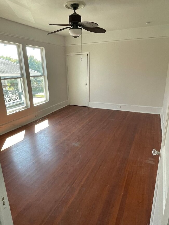 Photo - PRICE REDUCED! Newly Renovated 3BD/2BA in ... Unit C