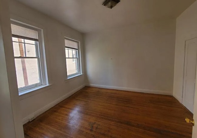 Photo - 421 W Grace St