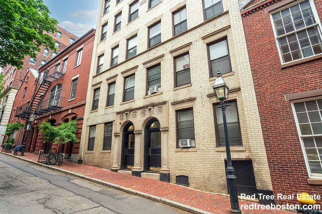 Building Photo - 44 Joy St Unit 7