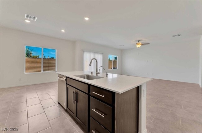 Photo - 4131 Agama St