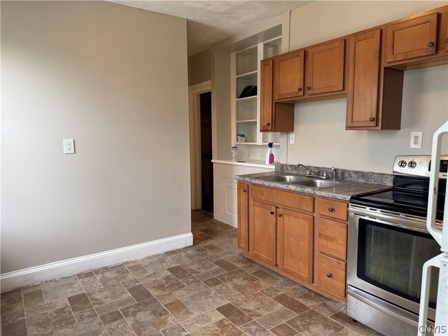Photo - 2012 Whitesboro St