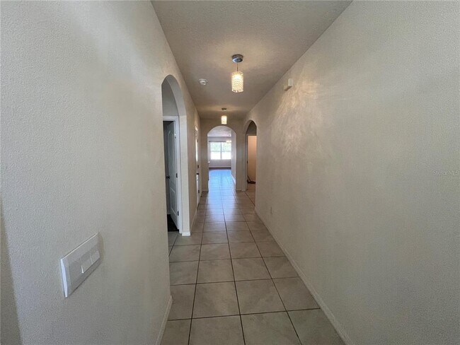 Photo - 1143 Cambridge Dr