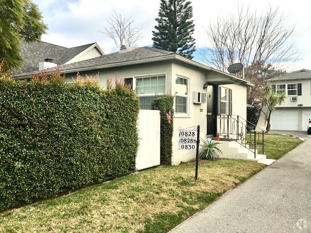 Building Photo - 10828 Morrison St Unit 10828 Rental