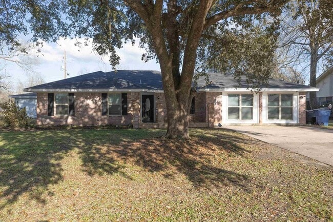 Building Photo - 6720 Lancaster Dr