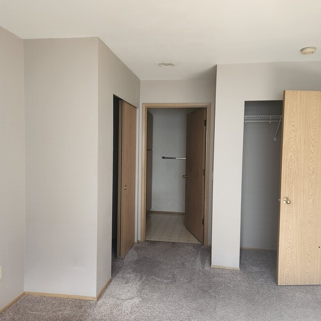 primary - 3602A Michelle Ln Unit Quiet Downstairs 4-plex