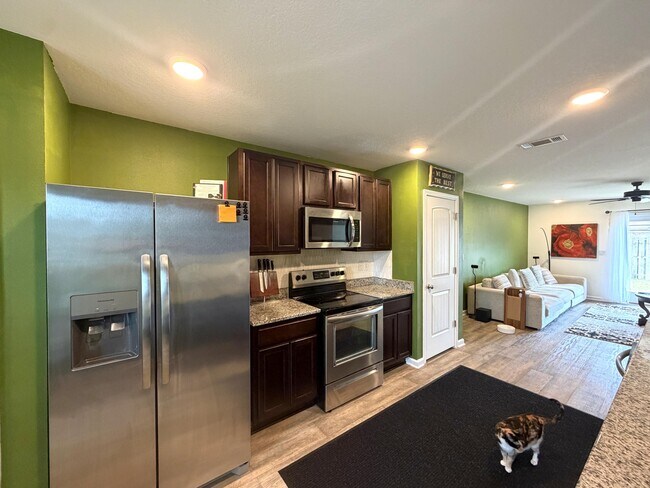 Photo - 829 Moorhen Wy