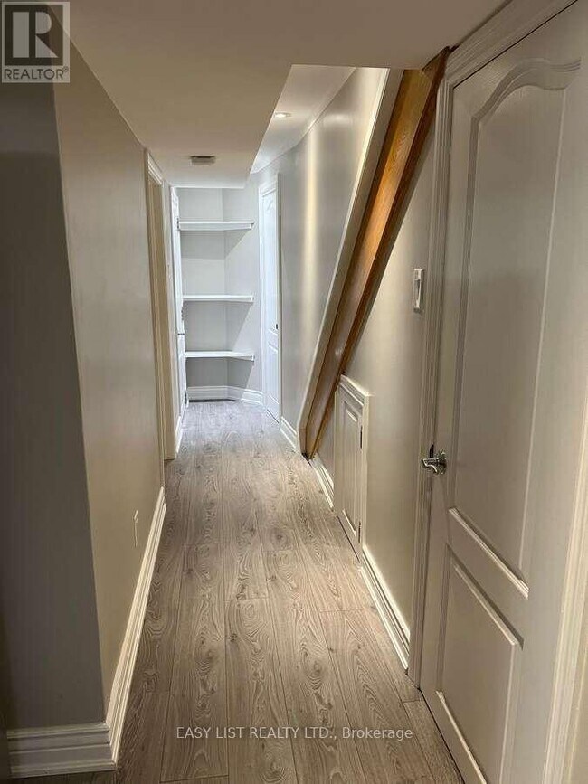 Photo - 23 Goodwood Ave