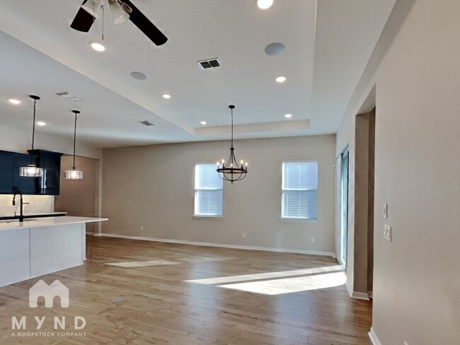 Photo - 660 Kimber Ln